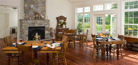 Romantic Hershey PA Bed and Breakfast .
